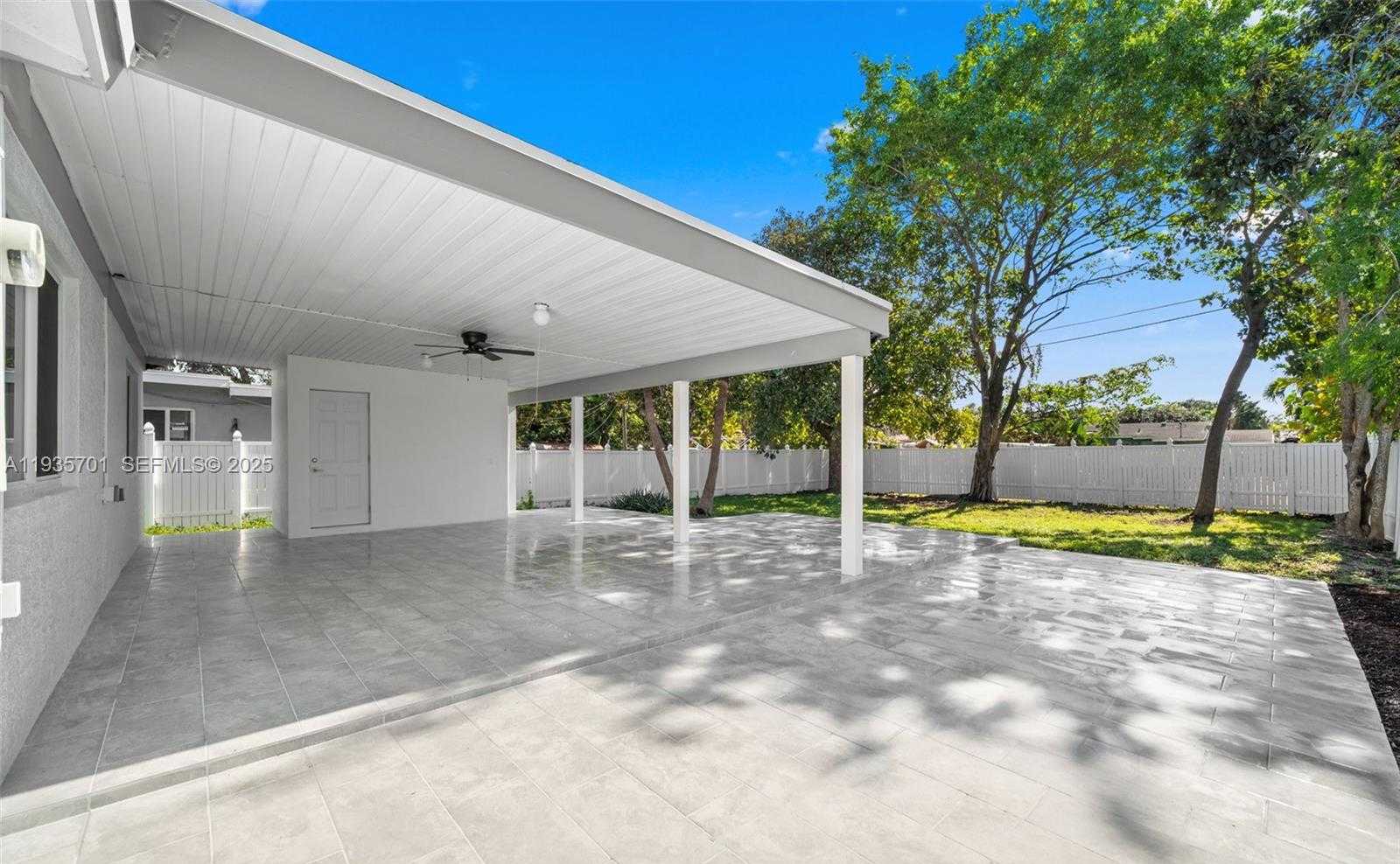 Small Image of 253 SOUTH WEST 4TH ST, Dania Beach Number 19