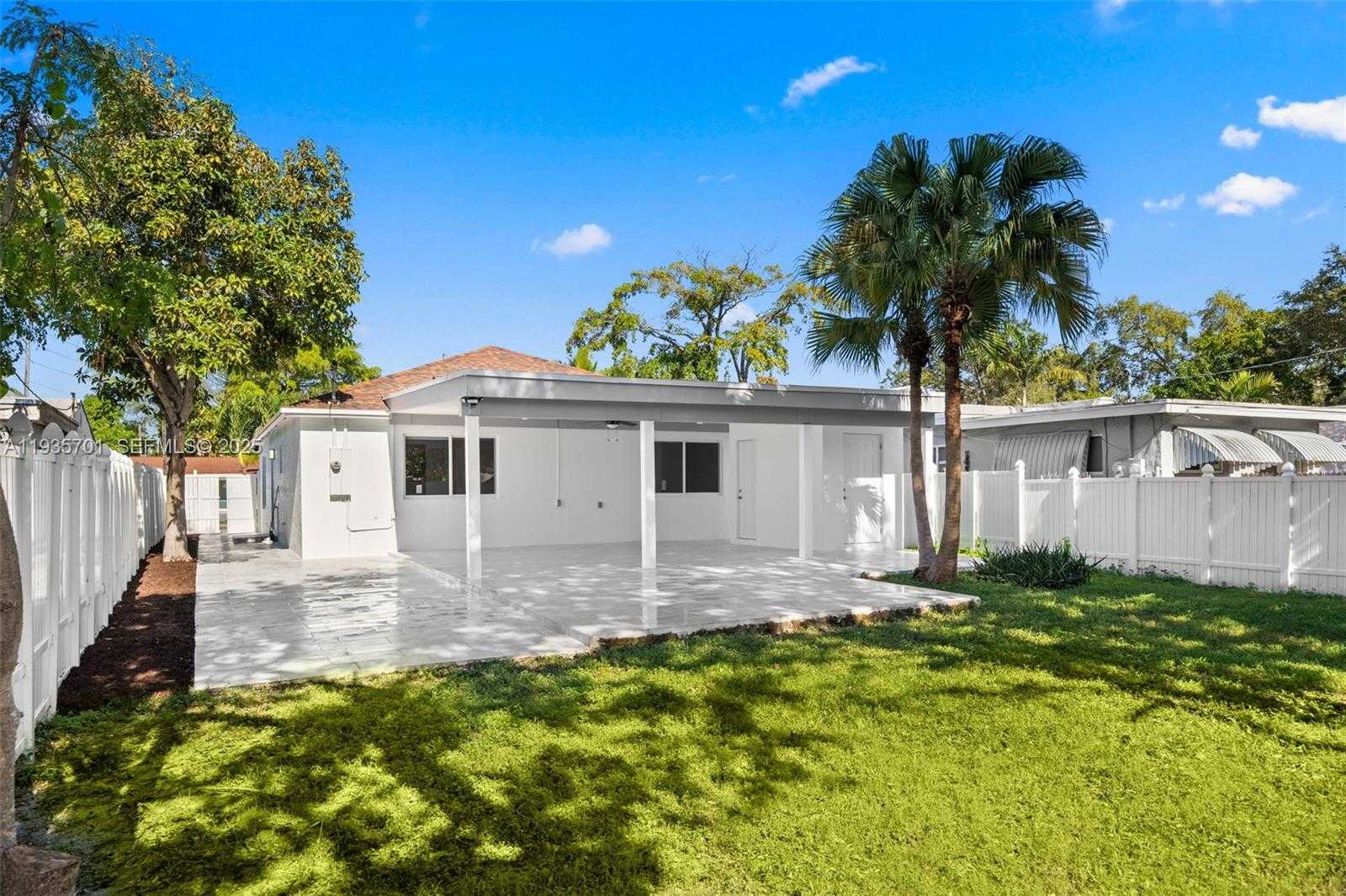 Small Image of 253 SOUTH WEST 4TH ST, Dania Beach Number 25