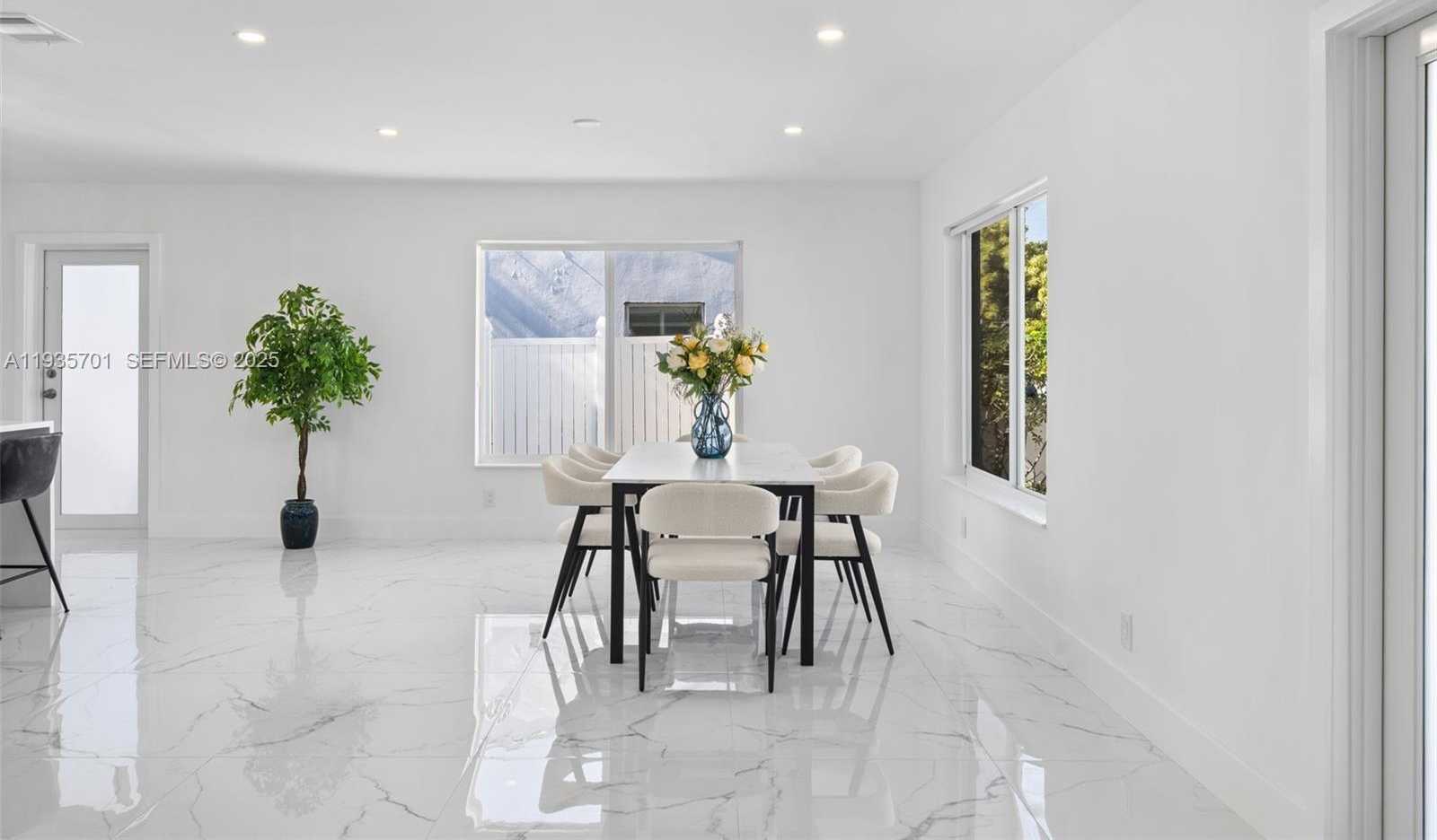 Small Image of 253 SOUTH WEST 4TH ST, Dania Beach Number 3