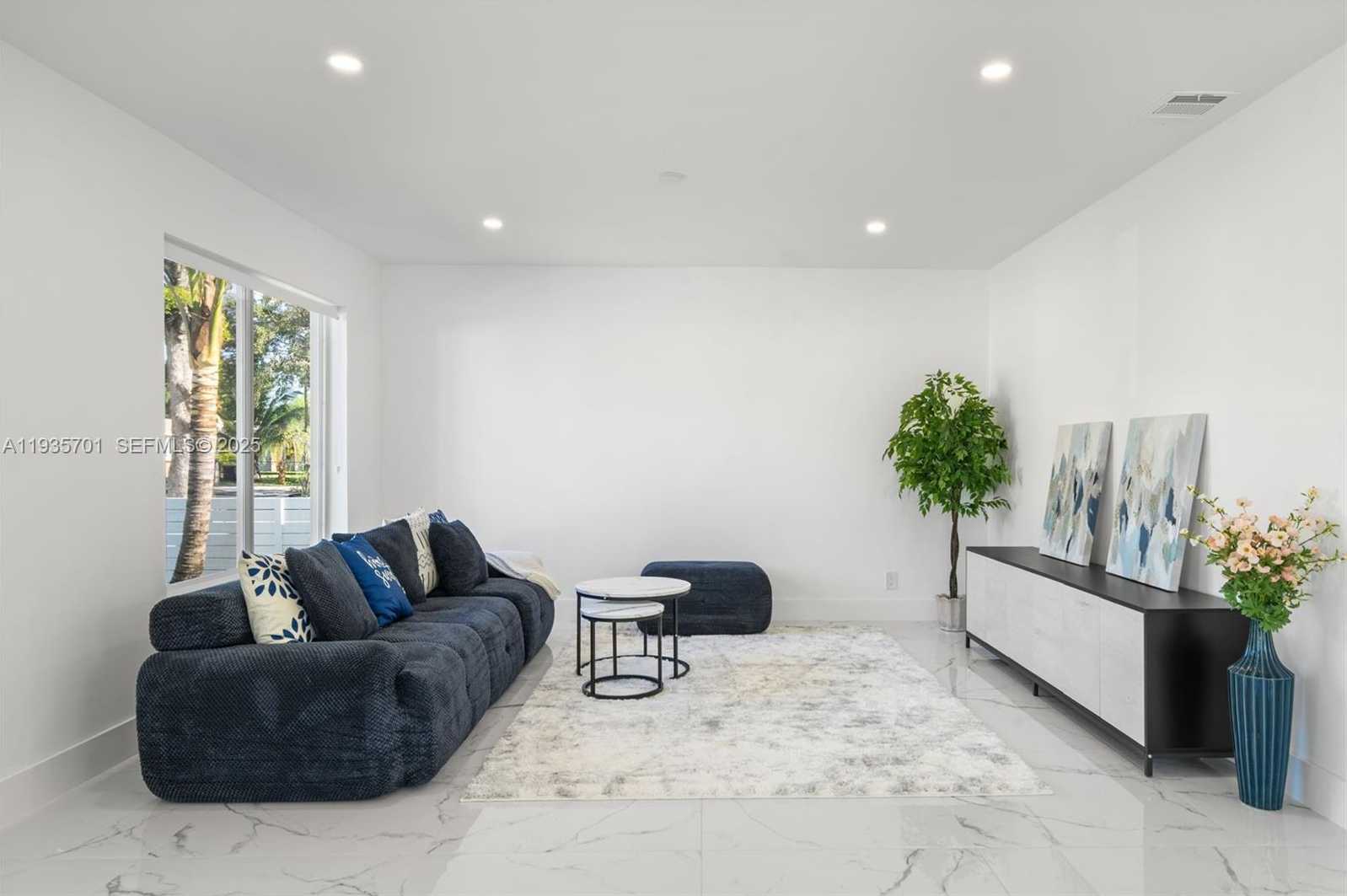 Small Image of 253 SOUTH WEST 4TH ST, Dania Beach Number 5