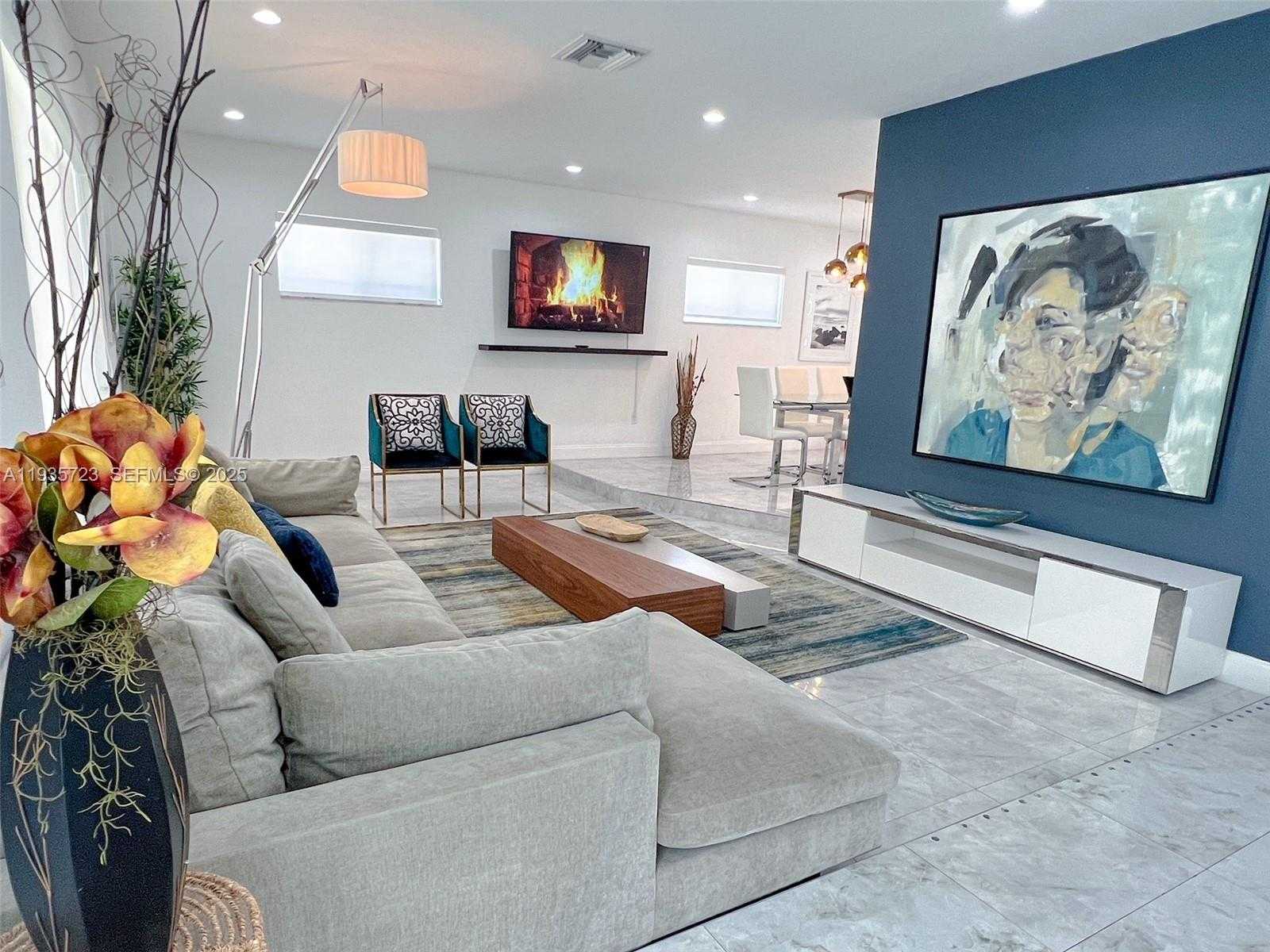 Small Image of 200 NORTH WEST 86TH ST, El Portal Number 6