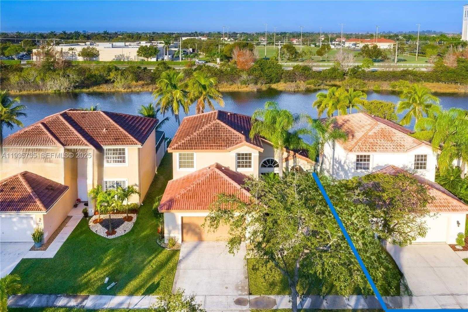 Small Image of 2824 SOUTH WEST 183RD AVE, Miramar Number 7