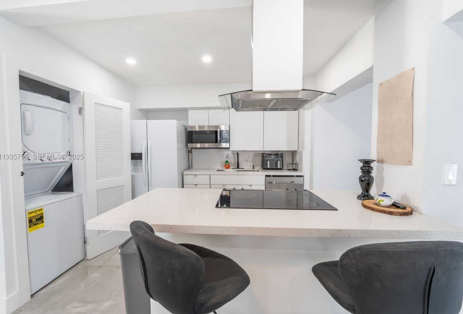 Small Image of 711 85TH ST, Miami Beach Number 6