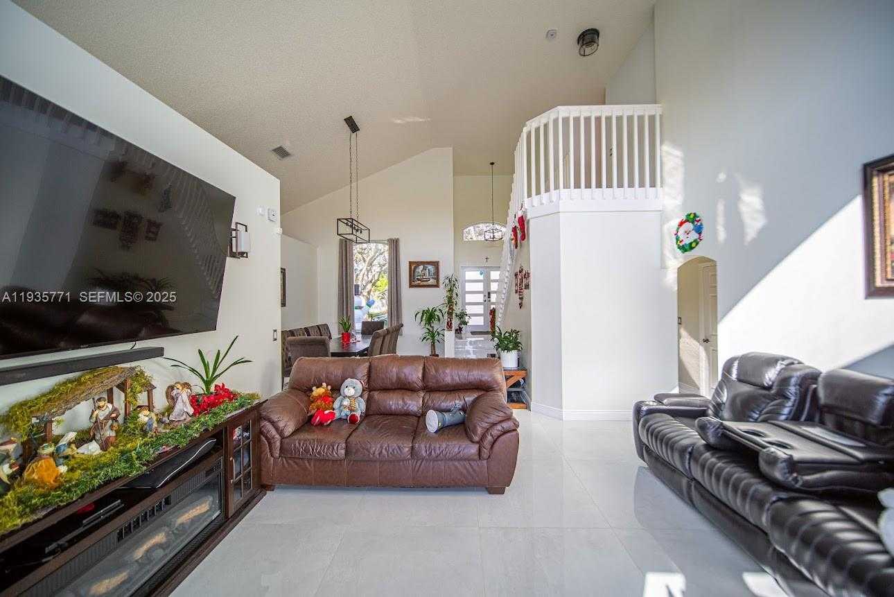 Small Image of 13020 SOUTH WEST 17TH CT, Miramar Number 39