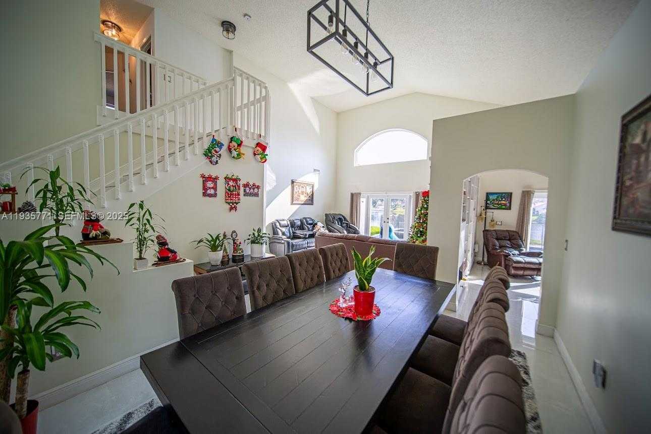 Small Image of 13020 SOUTH WEST 17TH CT, Miramar Number 40