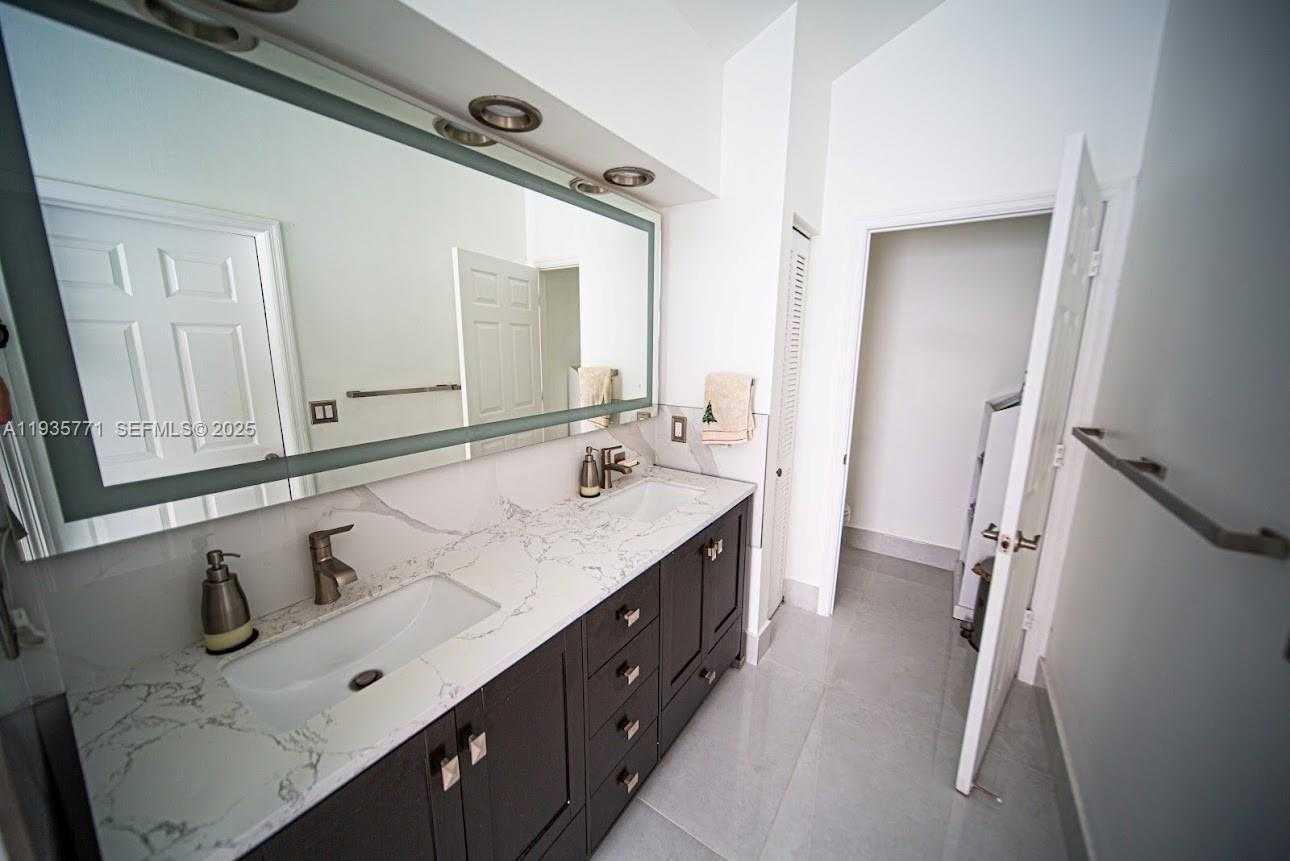 Small Image of 13020 SOUTH WEST 17TH CT, Miramar Number 48