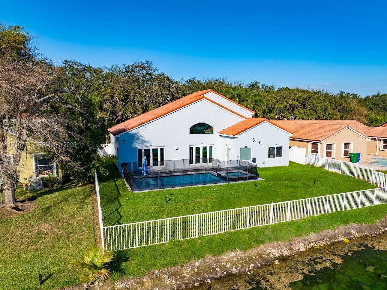 Small Image of 13020 SOUTH WEST 17TH CT, Miramar Number 57