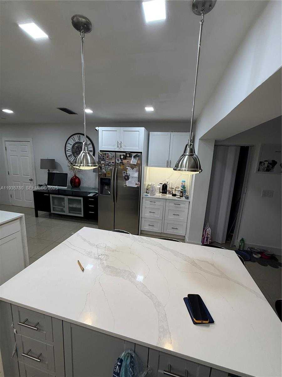 Small Image of 1031 NORTH EAST 142ND ST, North Miami Number 17