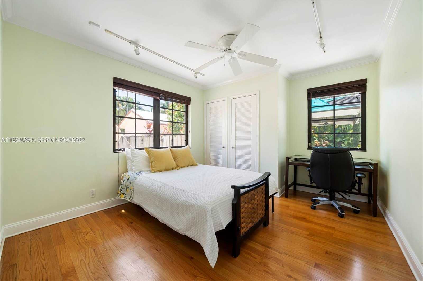 Small Image of 436 28TH ST, West Palm Beach Number 18