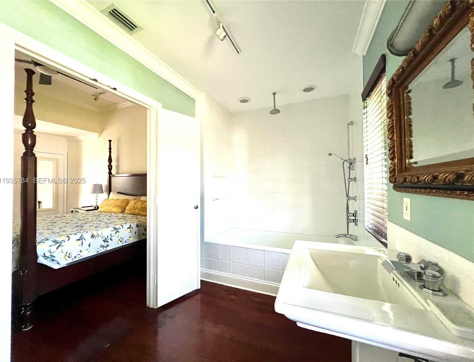 Small Image of 436 28TH ST, West Palm Beach Number 5