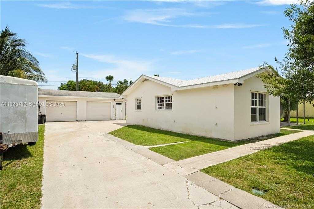 Small Image of 9035 SOUTH EAST ATHENA ST, Hobe Sound Number 8