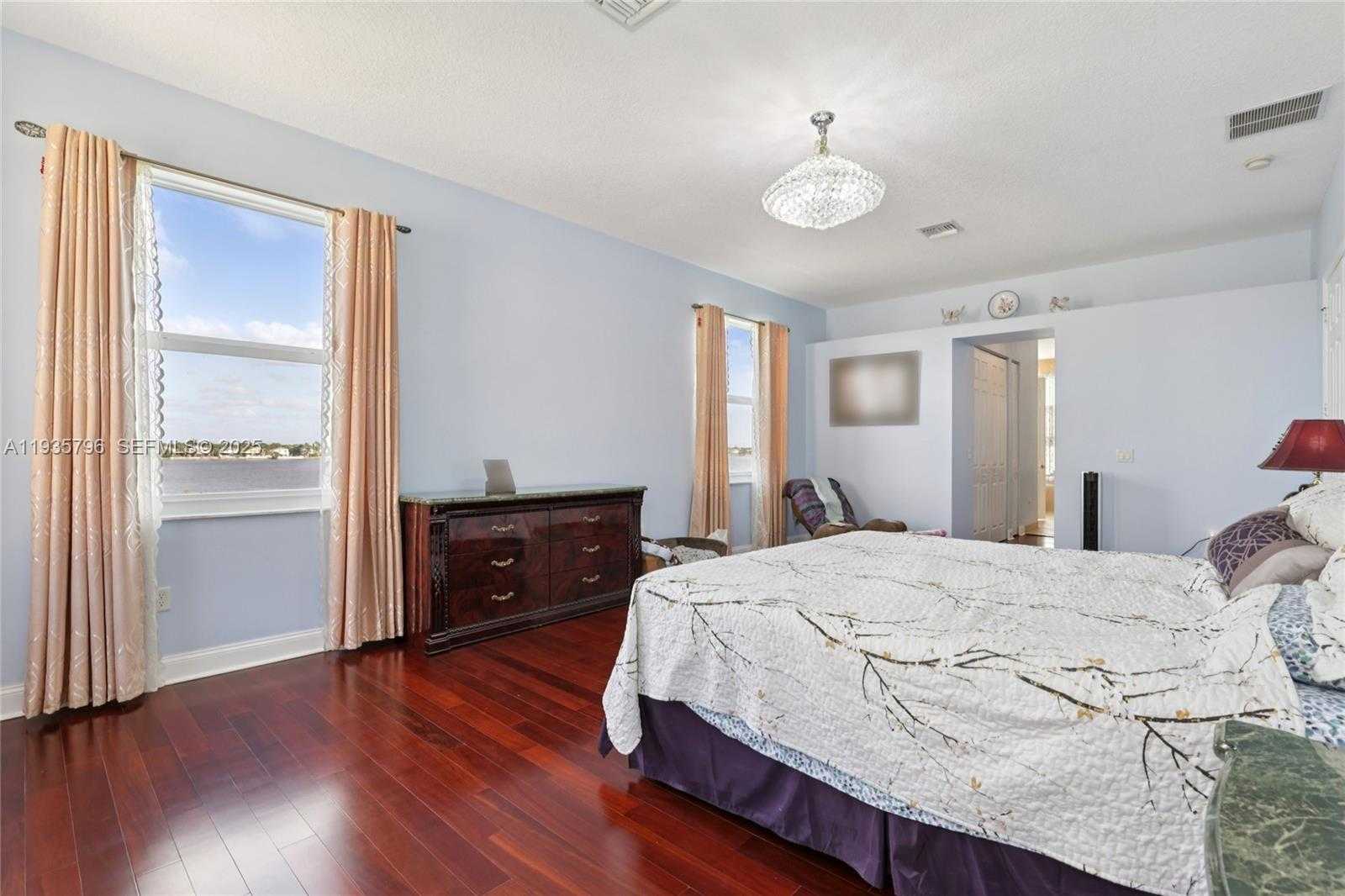 Small Image of 16479 SOUTH WEST 54TH CT, Miramar Number 33