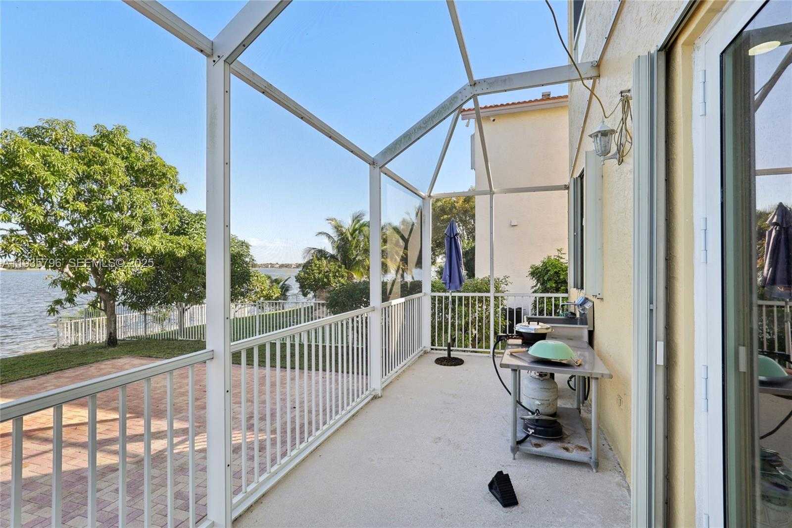 Small Image of 16479 SOUTH WEST 54TH CT, Miramar Number 40