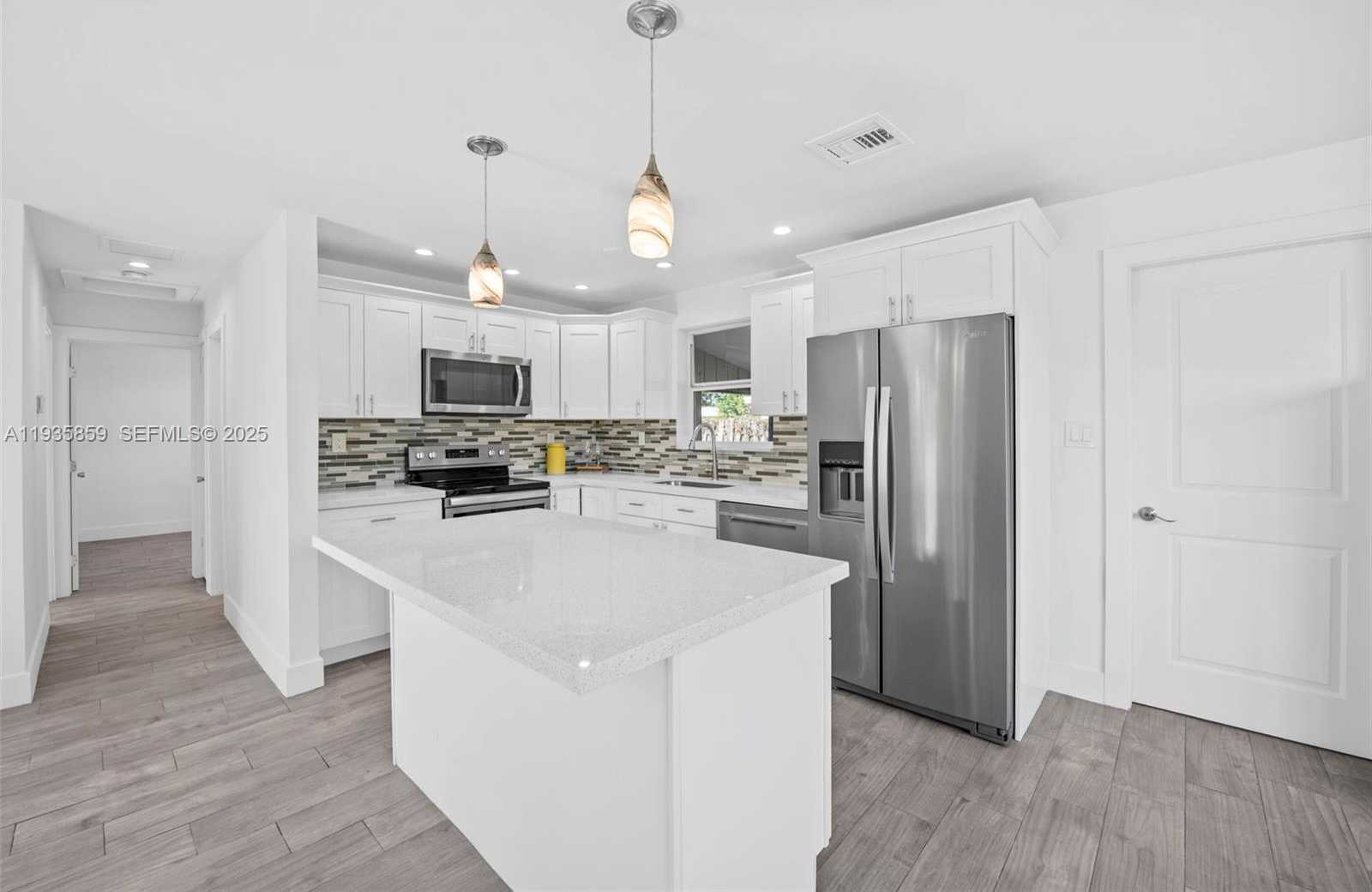 Small Image of 5641 NORTH EAST 8TH AVE, Oakland Park Number 10