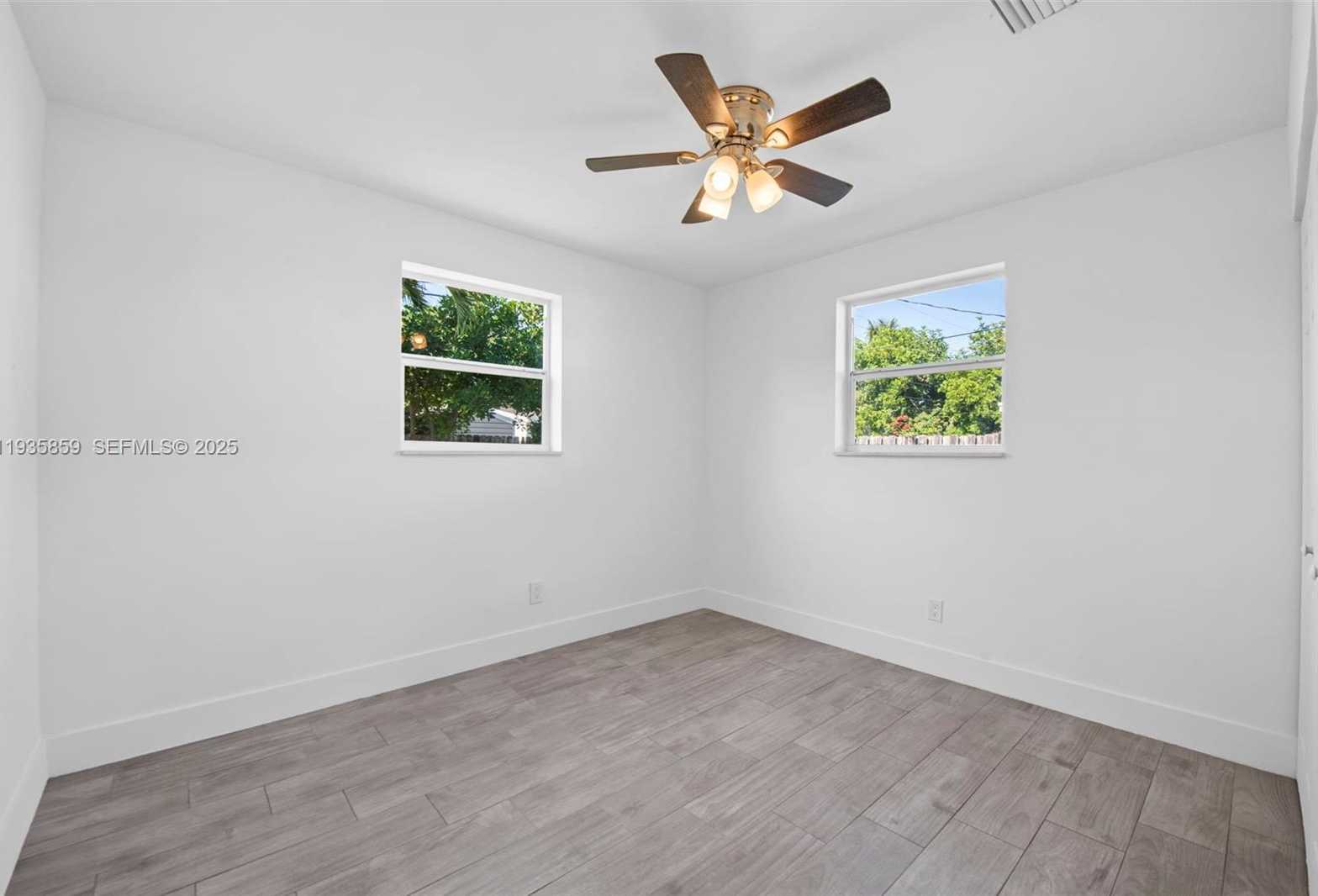 Small Image of 5641 NORTH EAST 8TH AVE, Oakland Park Number 15
