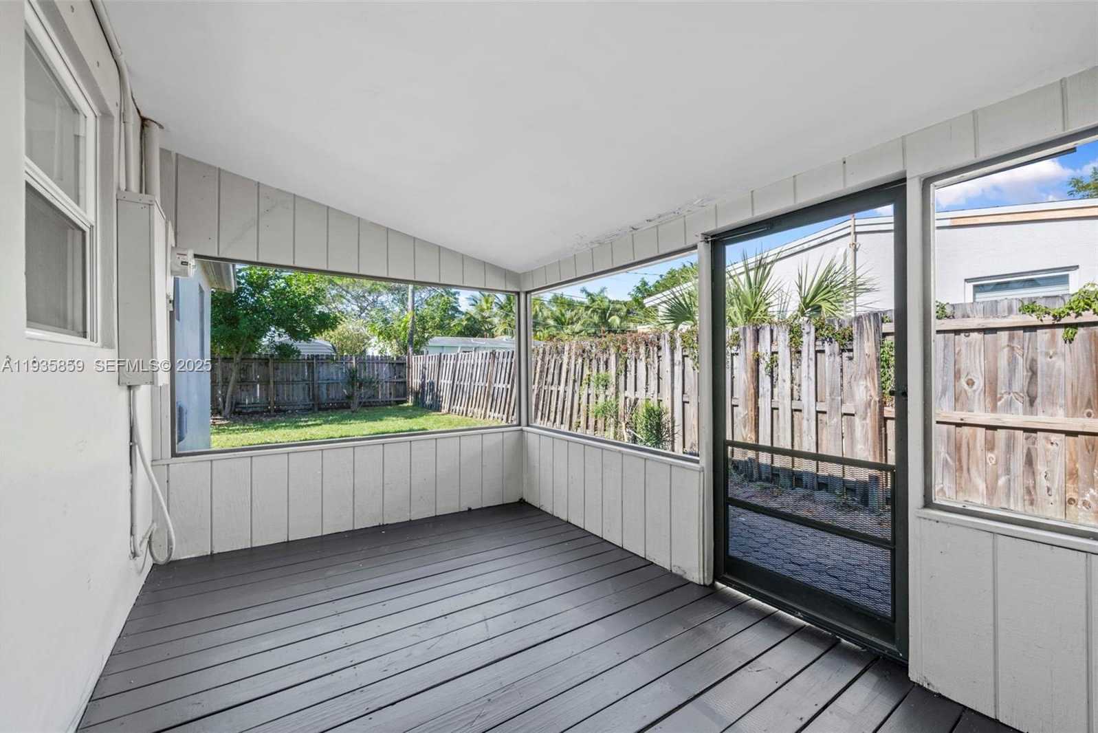 Small Image of 5641 NORTH EAST 8TH AVE, Oakland Park Number 19