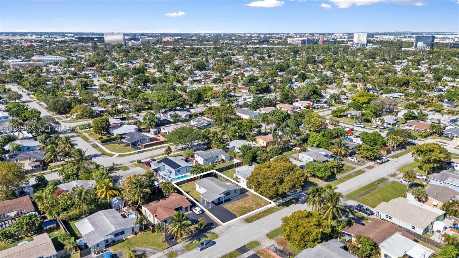 Small Image of 5641 NORTH EAST 8TH AVE, Oakland Park Number 27