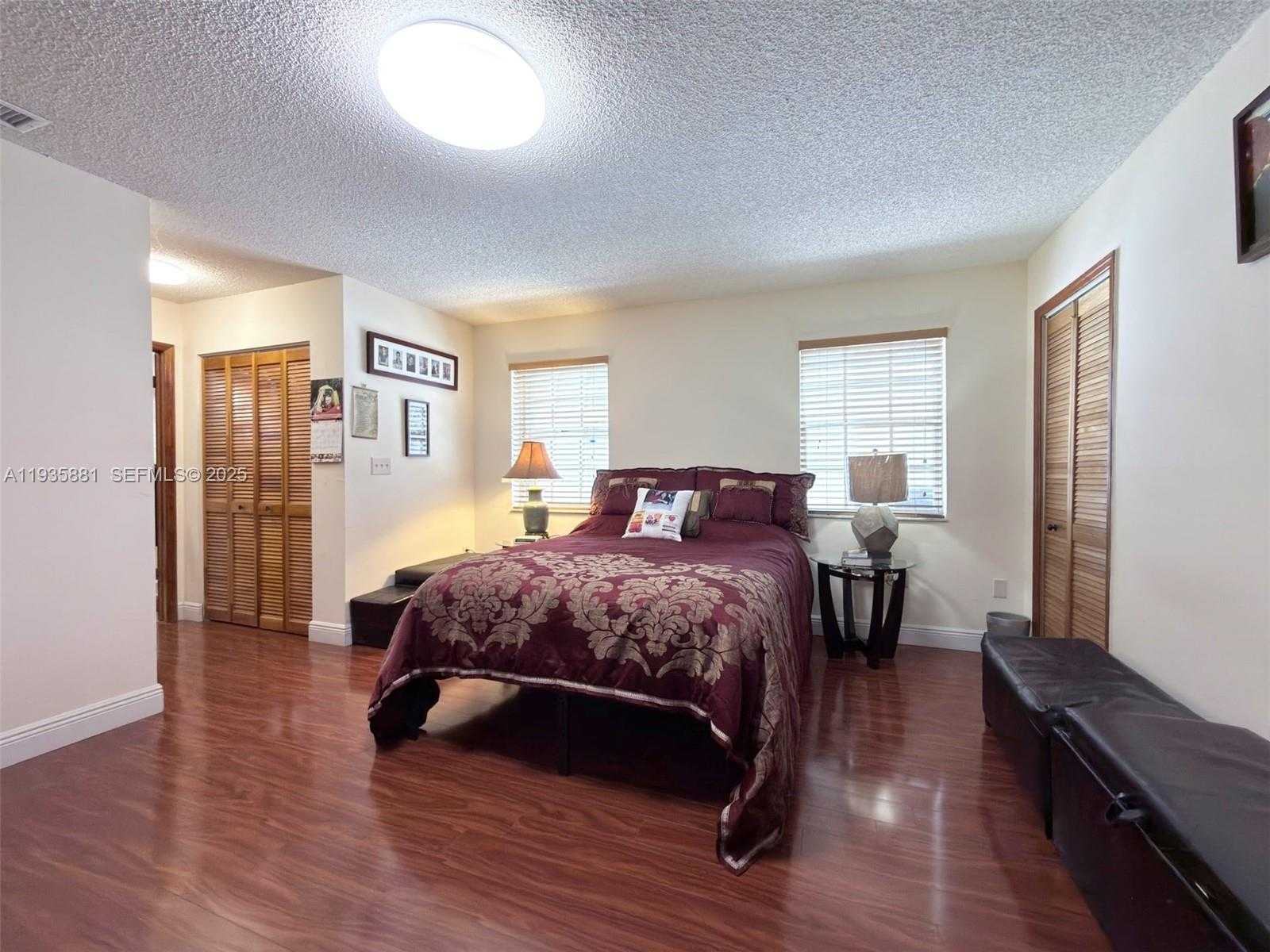 Small Image of 14220 SOUTH WEST 53RD ST, Miami Number 8