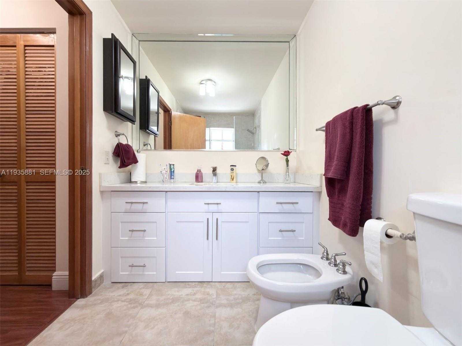 Small Image of 14220 SOUTH WEST 53RD ST, Miami Number 9