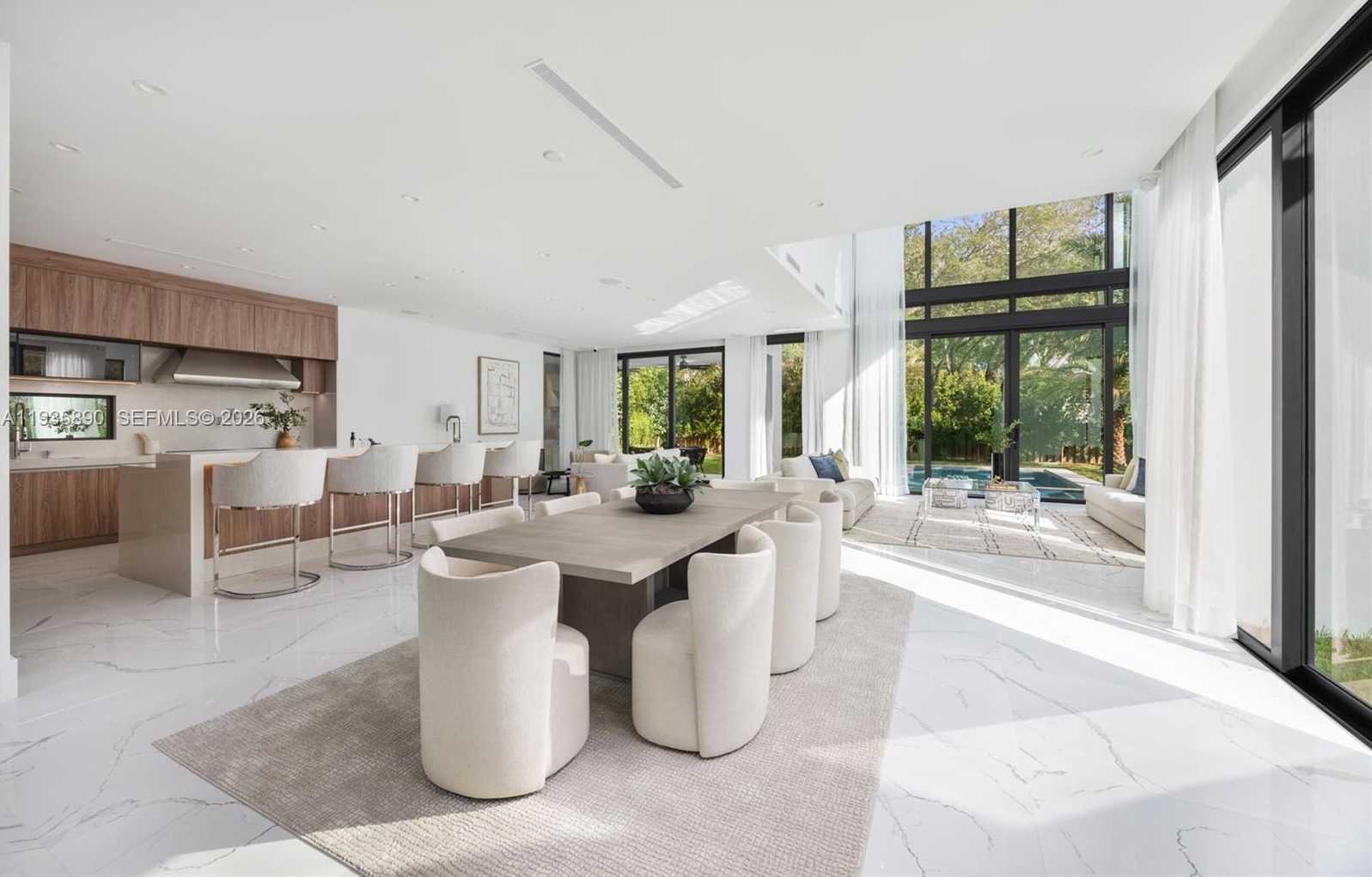 Small Image of South Miami Number 10