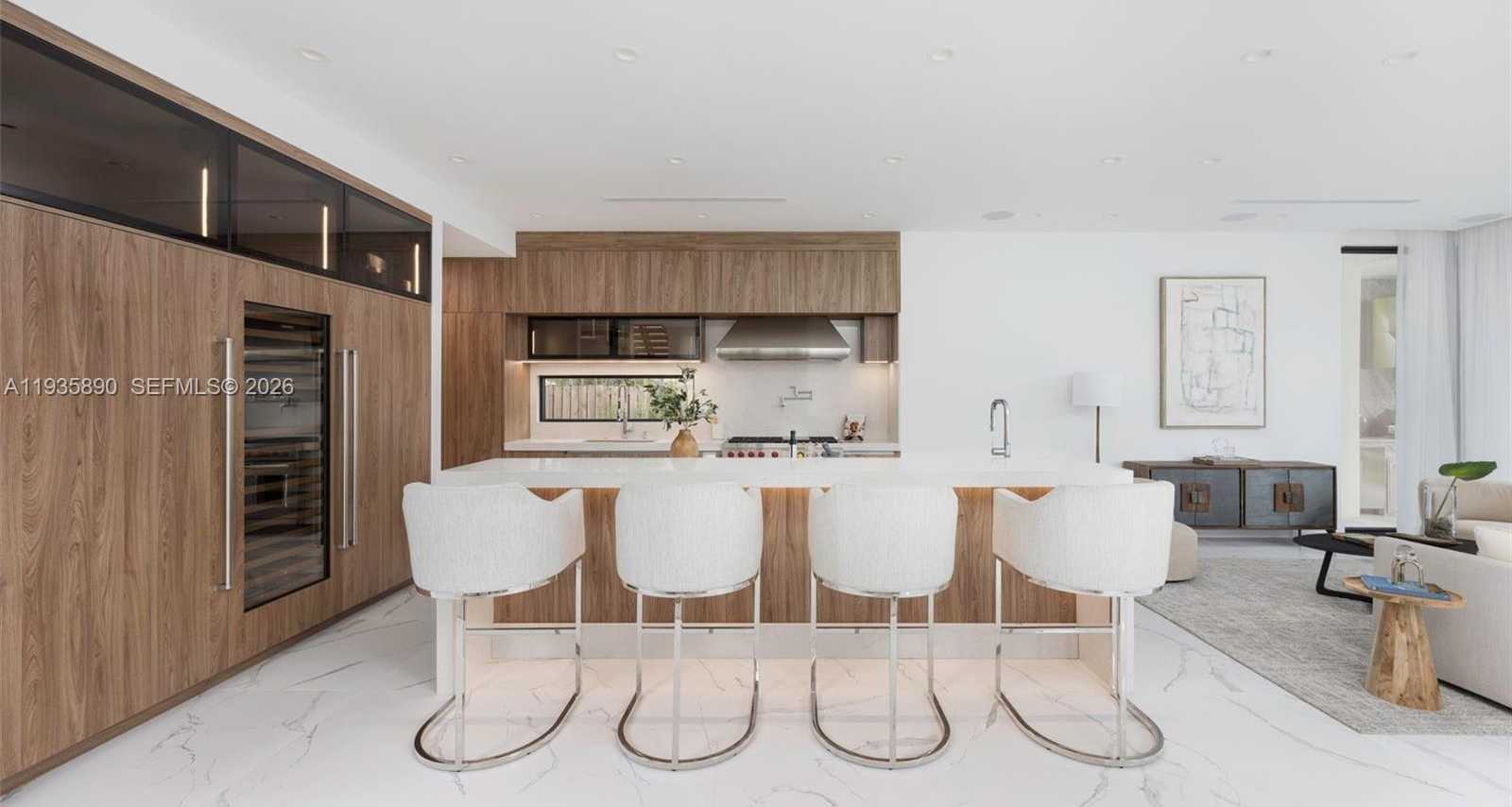 Small Image of South Miami Number 11