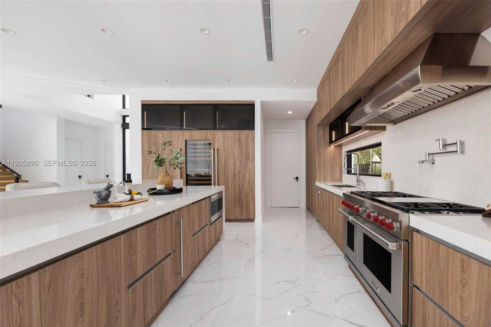 Small Image of South Miami Number 13