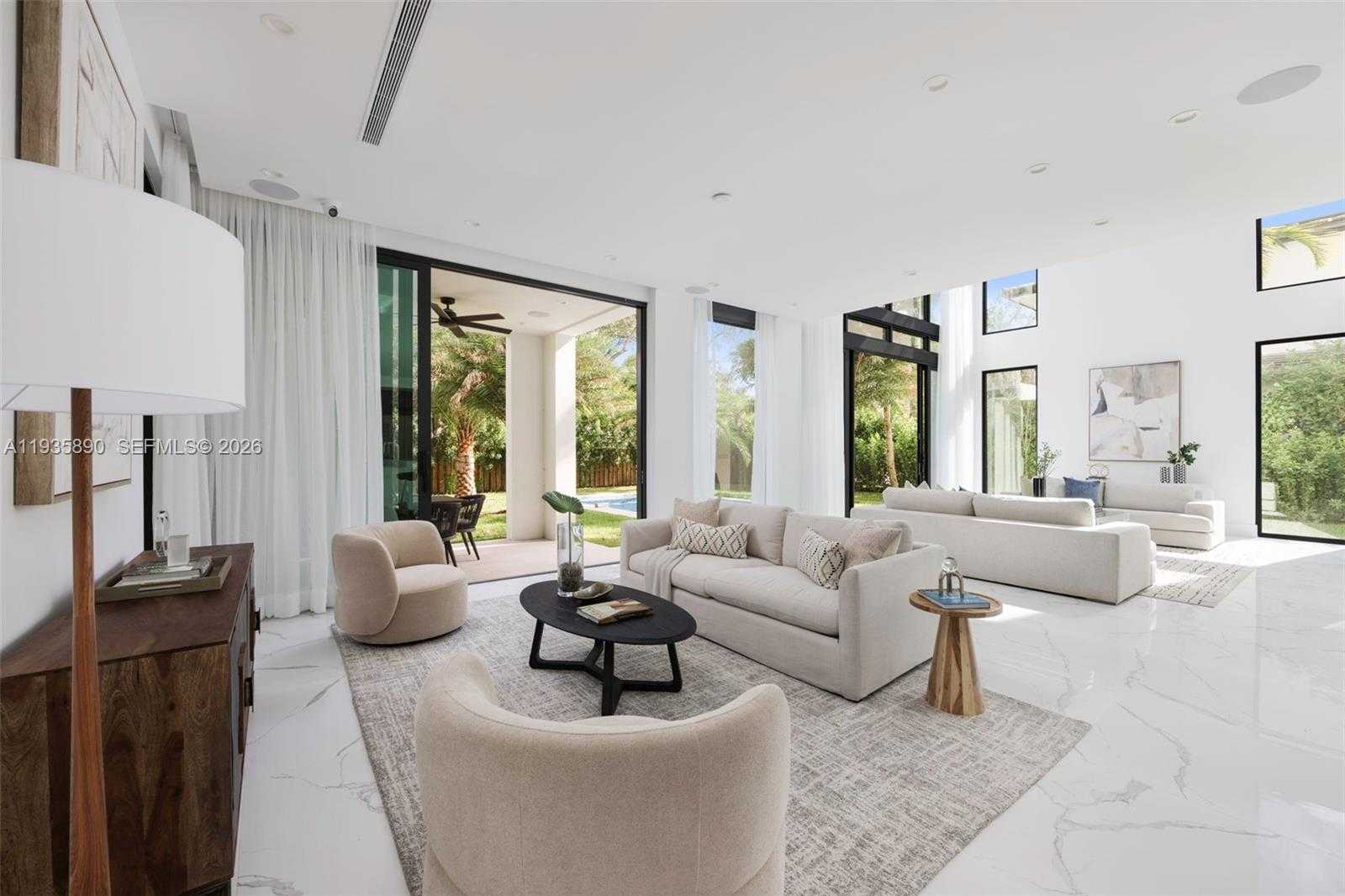 Small Image of South Miami Number 17