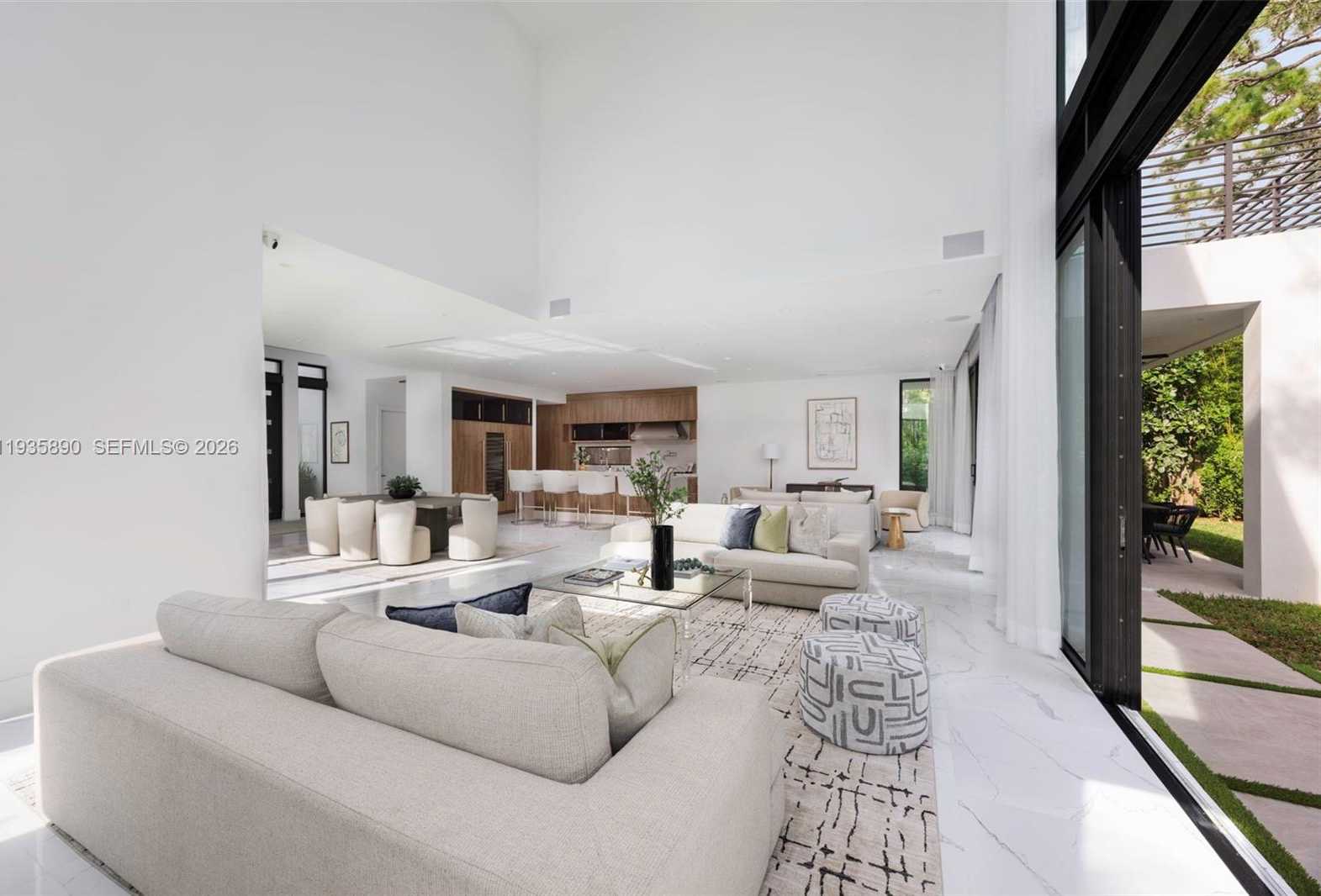 Small Image of South Miami Number 21