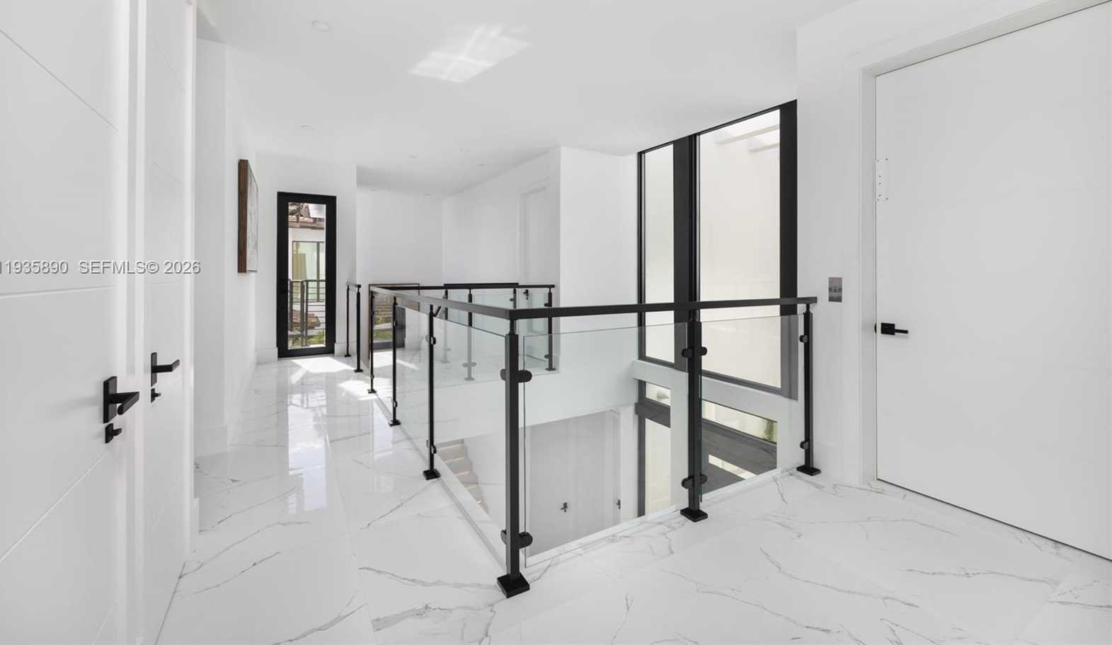 Small Image of South Miami Number 24