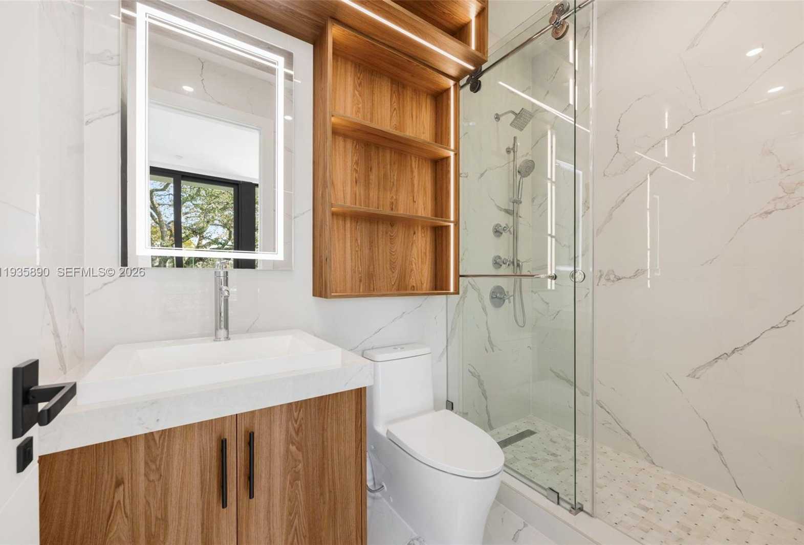 Small Image of South Miami Number 37