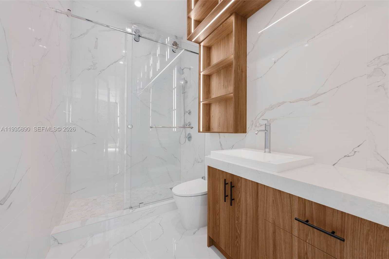 Small Image of South Miami Number 39