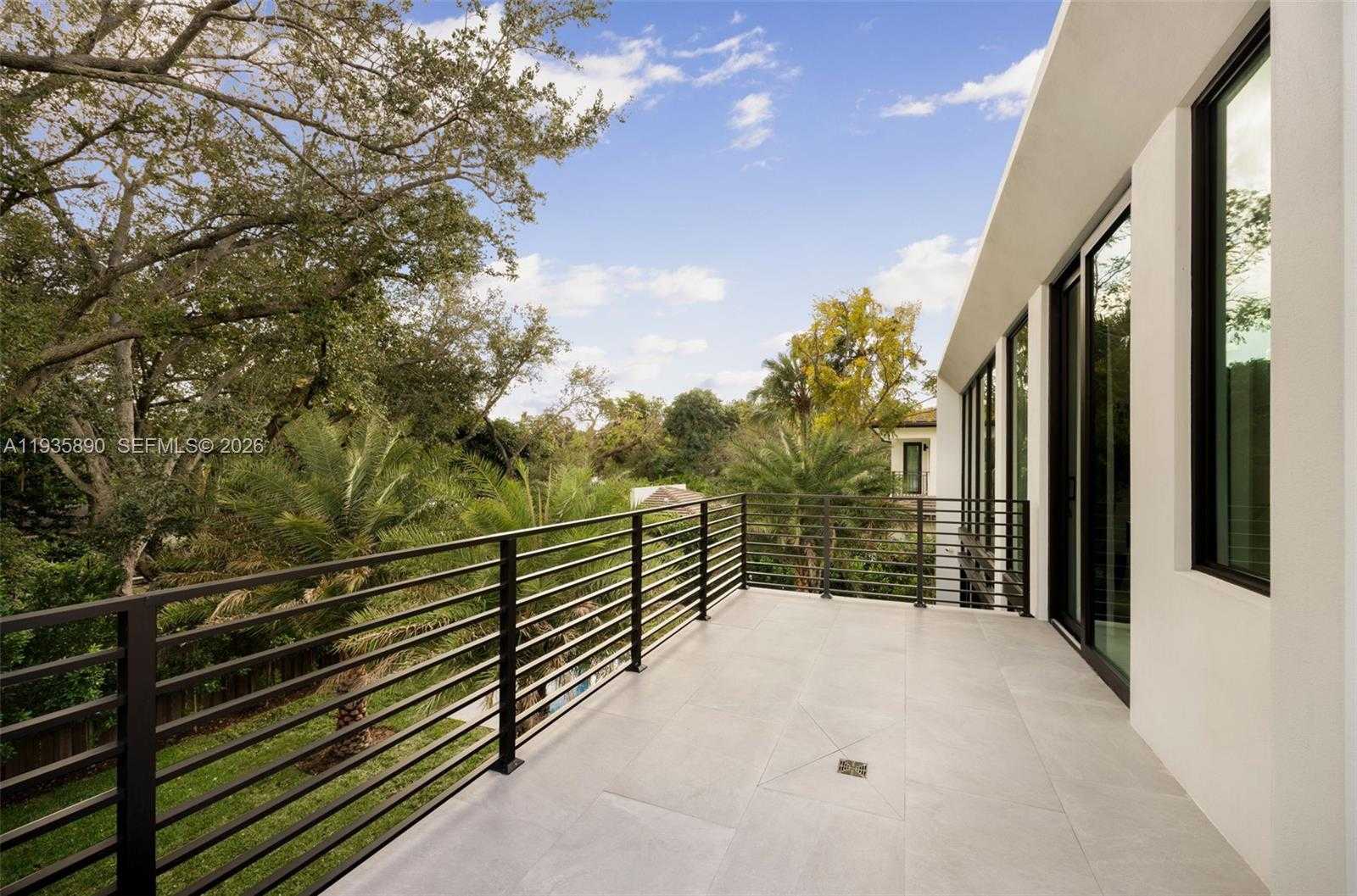 Small Image of South Miami Number 44