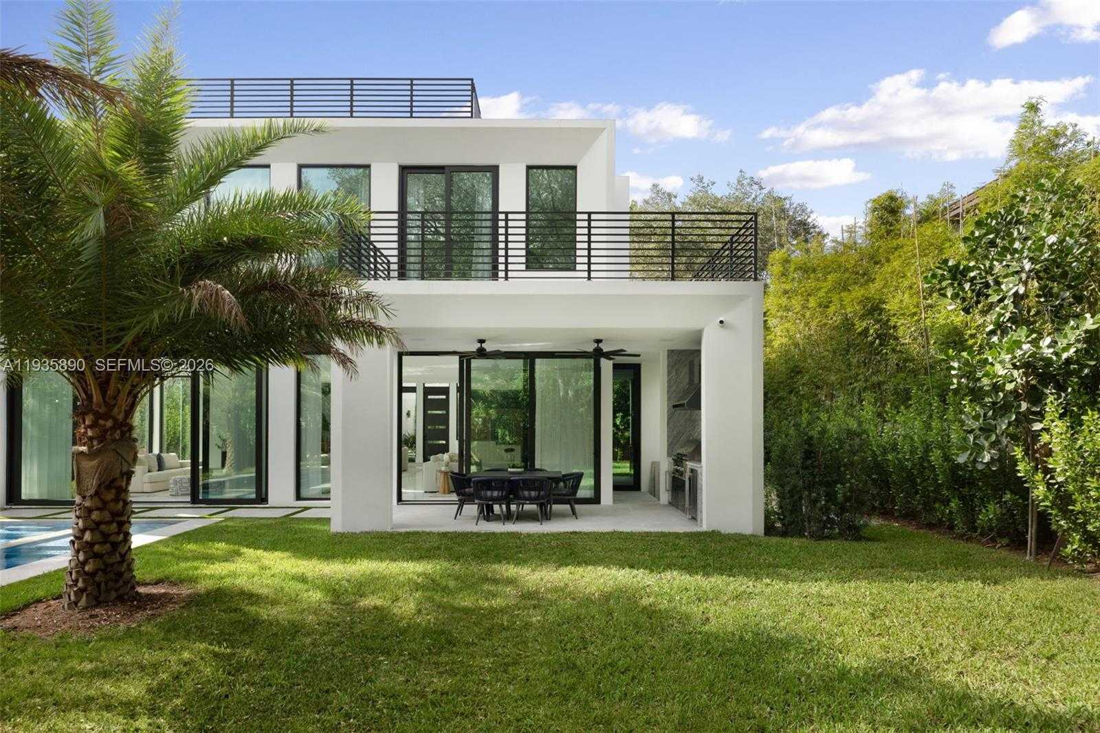 Small Image of South Miami Number 51