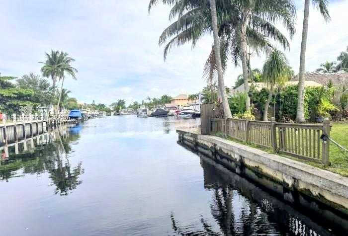 Small Image of 3081 SOUTH WEST 46TH CT, Dania Beach Number 3