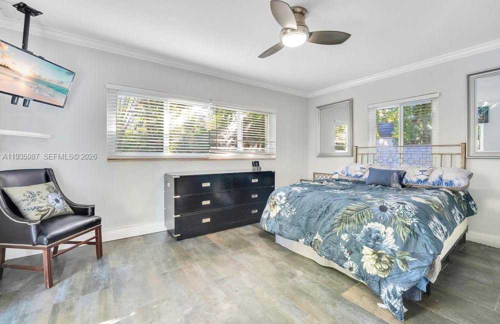 Small Image of 634 NORTH EAST 72ND TER, Miami Number 14