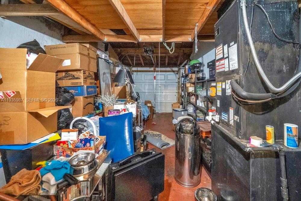 Small Image of 634 NORTH EAST 72ND TER, Miami Number 17