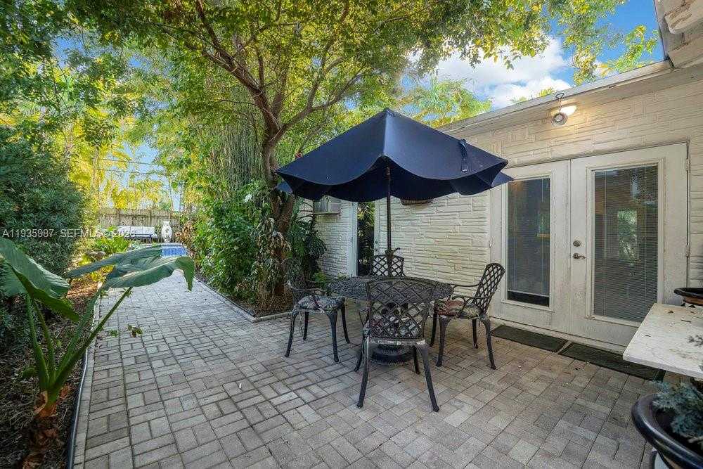 Small Image of 634 NORTH EAST 72ND TER, Miami Number 18