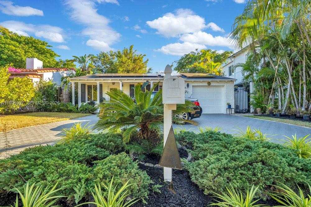 Small Image of 634 NORTH EAST 72ND TER, Miami Number 2