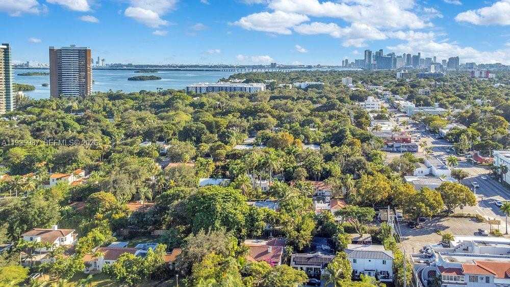 Small Image of 634 NORTH EAST 72ND TER, Miami Number 25