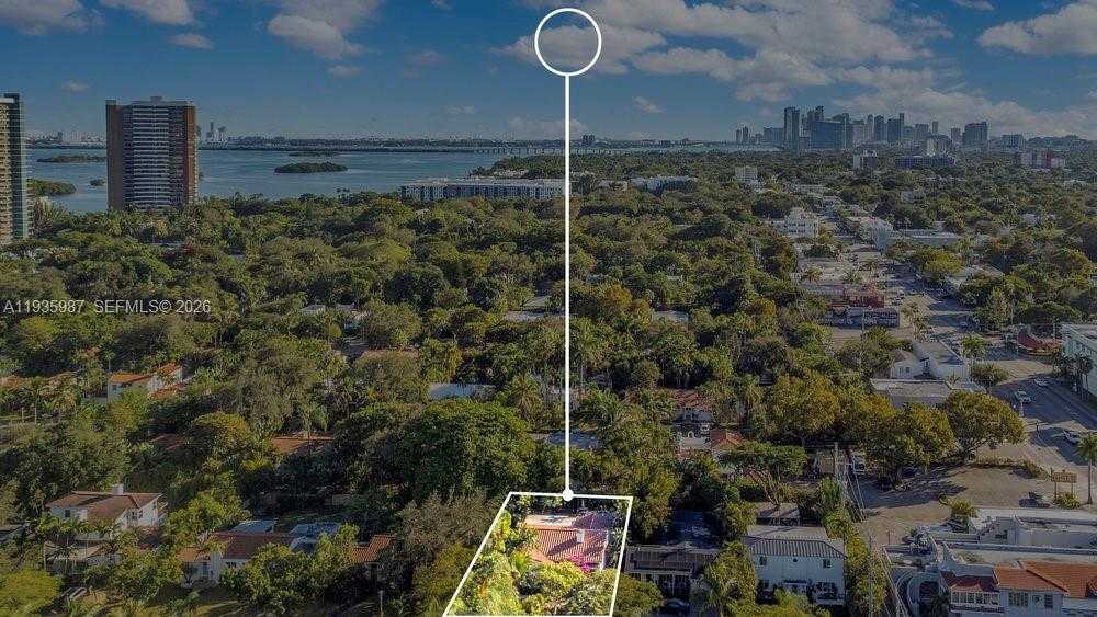 Small Image of 634 NORTH EAST 72ND TER, Miami Number 28