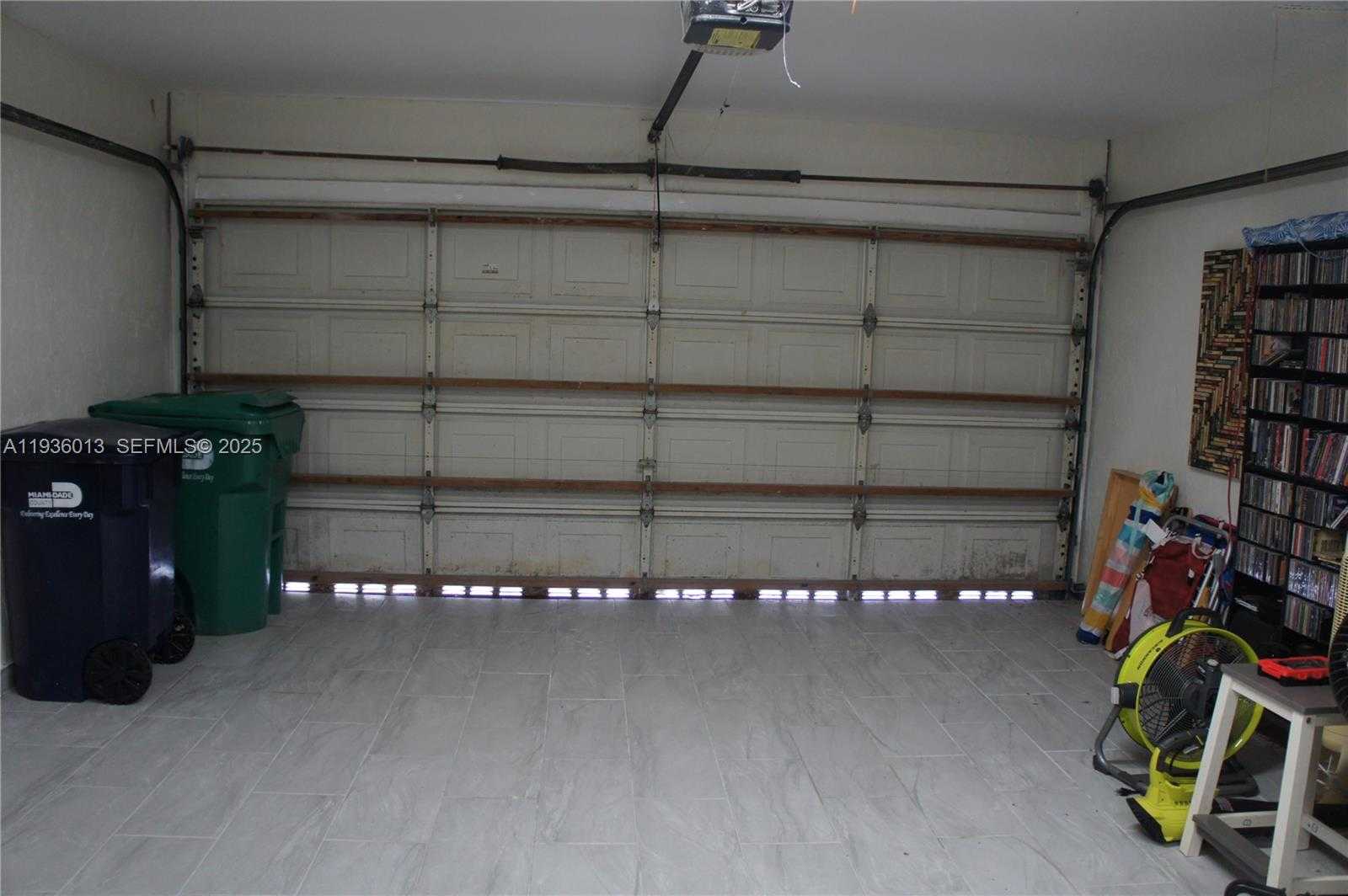 Small Image of 14574 SOUTH WEST 94TH LN, Miami Number 5