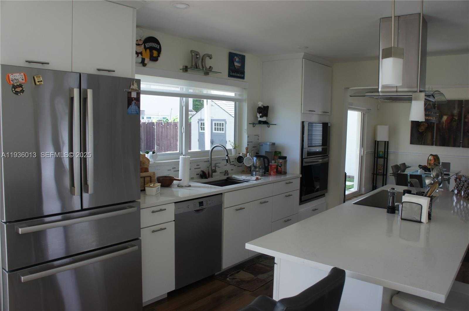 Small Image of 14574 SOUTH WEST 94TH LN, Miami Number 6