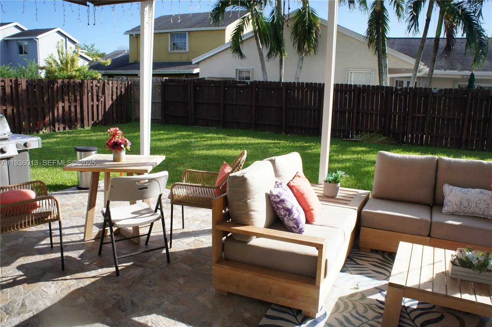 Small Image of 14574 SOUTH WEST 94TH LN, Miami Number 9