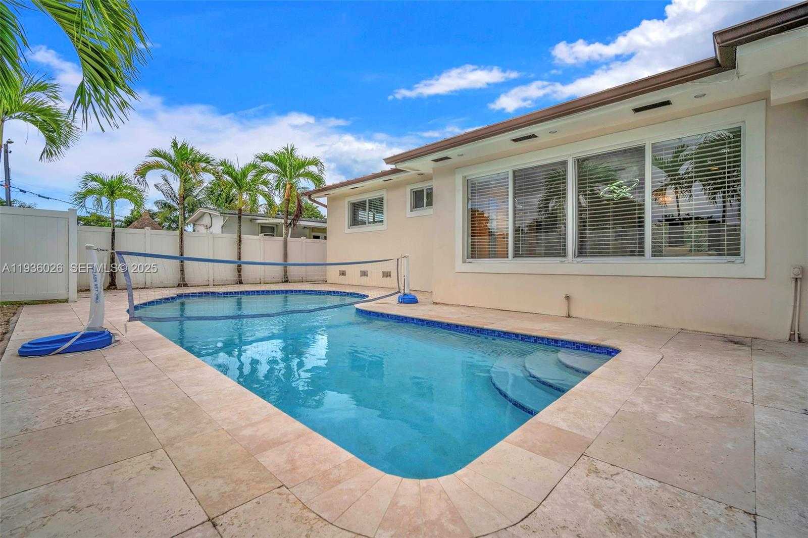 Small Image of 851 BLUEBIRD AVE, Miami Springs Number 35