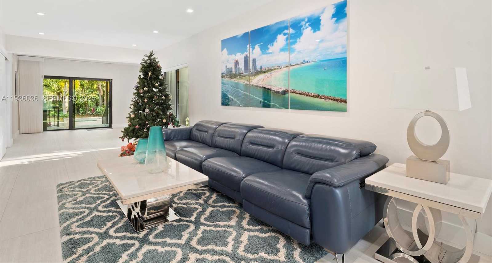 Small Image of 3141 NORTH BAY RD, Miami Beach Number 11