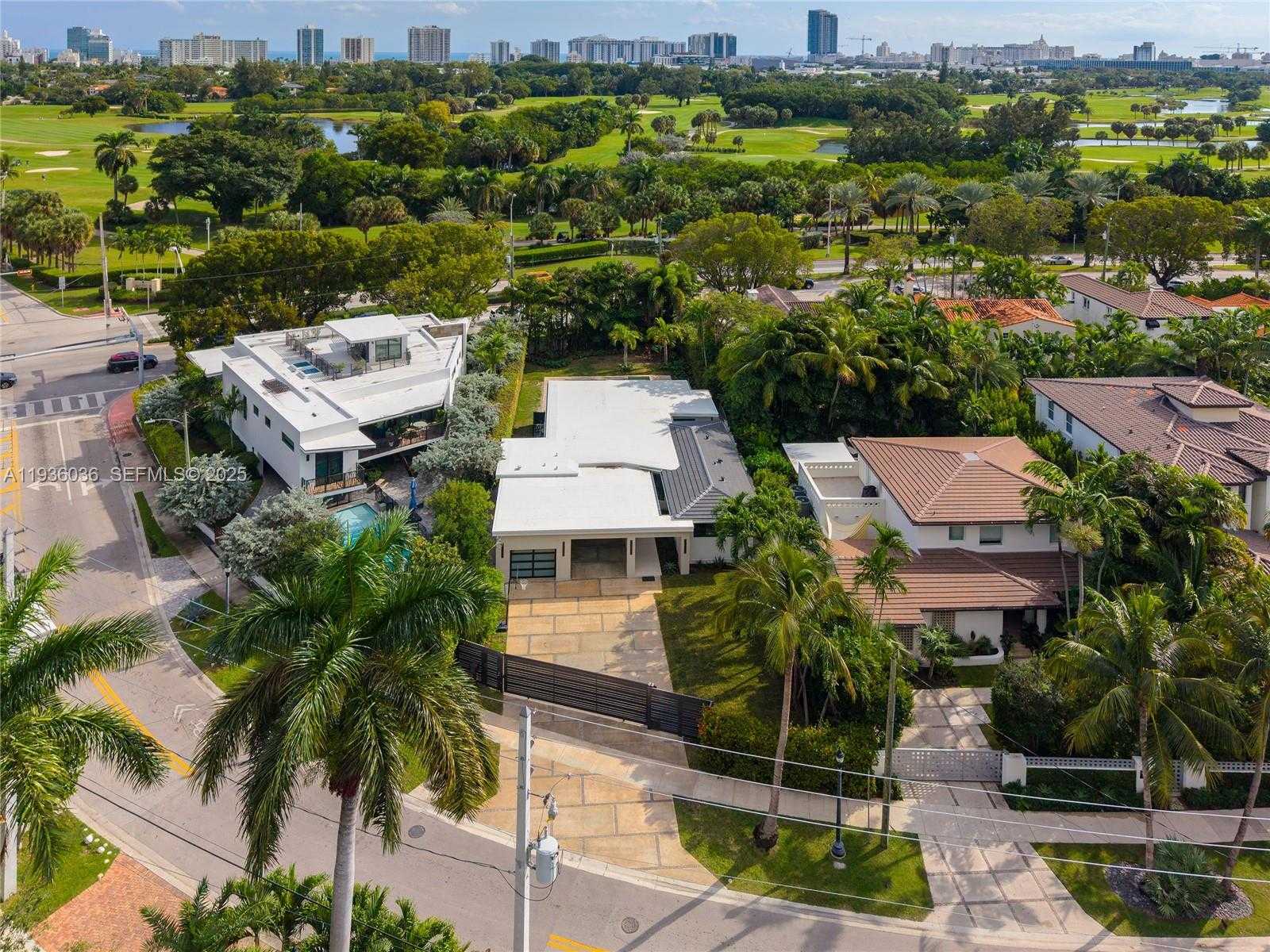 Small Image of 3141 NORTH BAY RD, Miami Beach Number 36