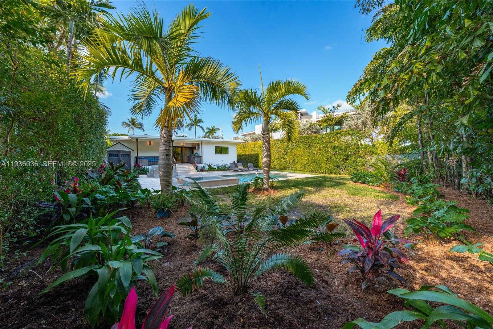 Small Image of 3141 NORTH BAY RD, Miami Beach Number 41