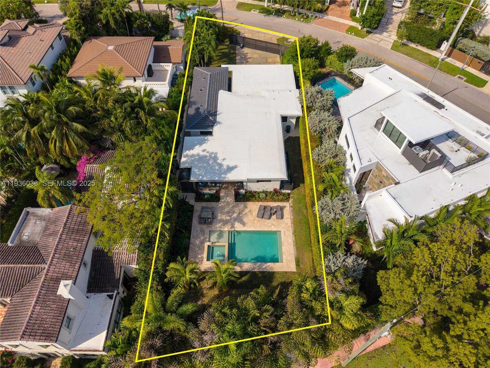 Small Image of 3141 NORTH BAY RD, Miami Beach Number 43