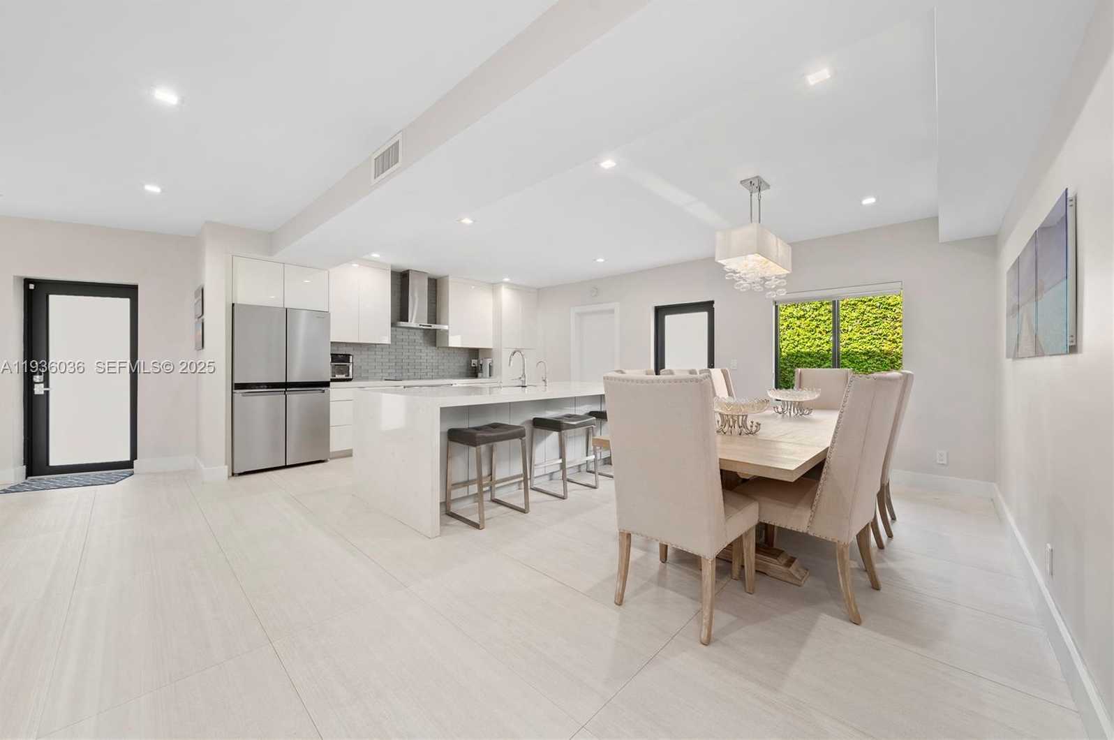 Small Image of 3141 NORTH BAY RD, Miami Beach Number 6