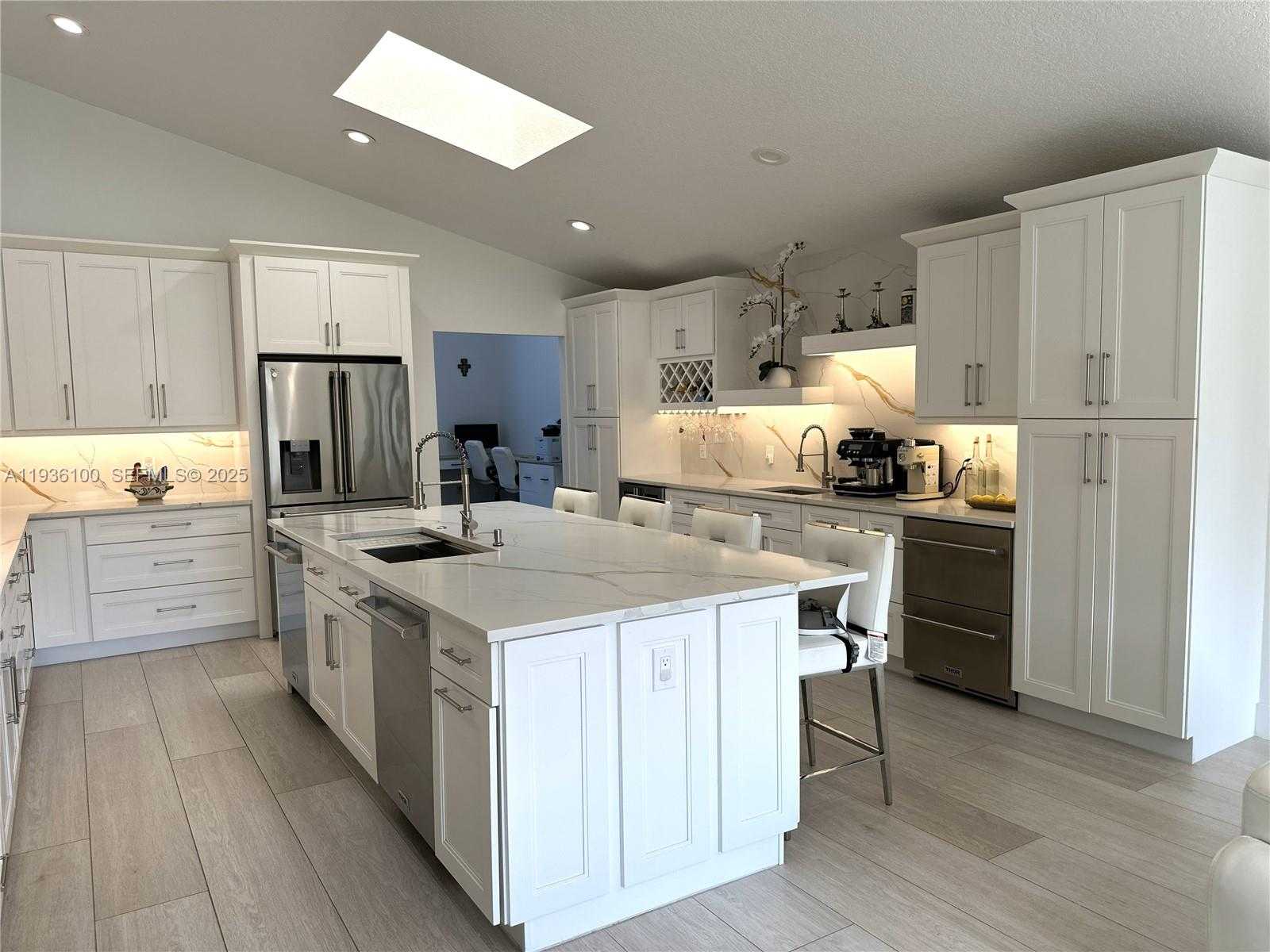 Small Image of 2 ALNWICK RD, Palm Beach Gardens Number 12